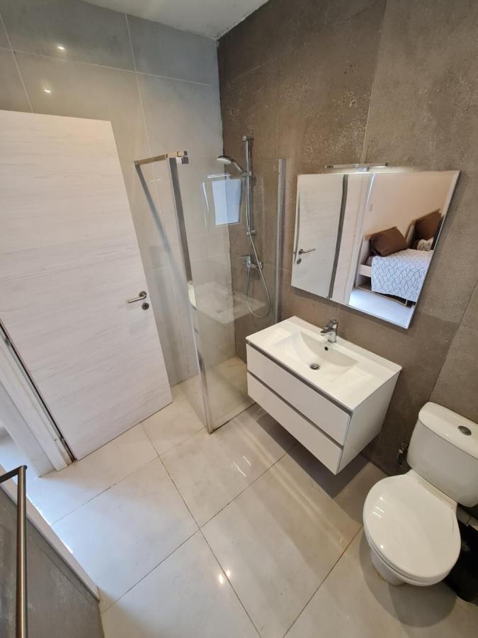 District Hotell Victoria Exteriör bild